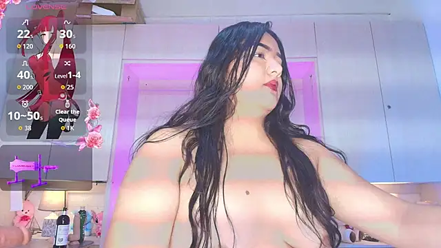 LilyWhitney online show from July 19, 2026, 4:26 pm