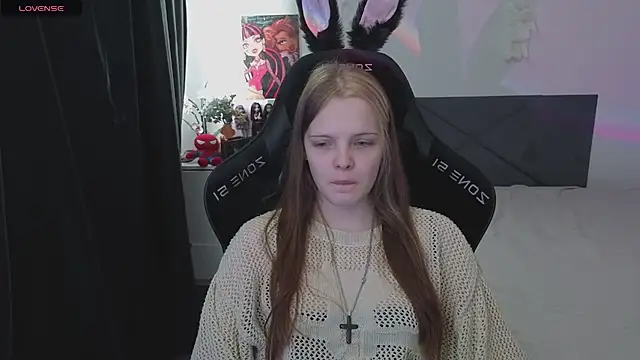 Luna Navy online show from September 26, 2025, 8:32 am