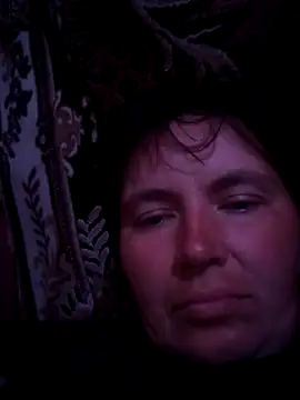 Romashka33011 online show from June 17, 2026, 6:29 pm