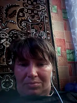 Romashka33011 online show from June 12, 2026, 11:52 am