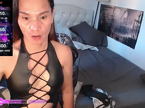 NinaDOM4CUM online show from June 15, 2026, 12:44 am