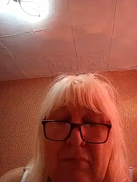 Snapshot of Alexia64231 chatting on July 11, 2026, 3:18 am Alexia64231 online show from July 11, 2026, 3:18 am