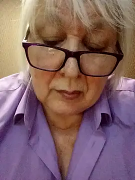 Alexia64231 online show from December 1, 2025, 3:51 am