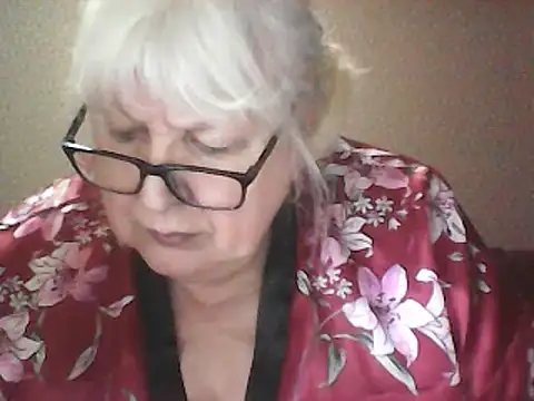 Alexia64231 online show from April 29, 2026, 3:00 am