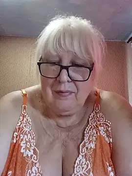 Snapshot of Alexia64231 chatting on July 29, 2026, 10:14 am Alexia64231 online show from July 29, 2026, 10:14 am
