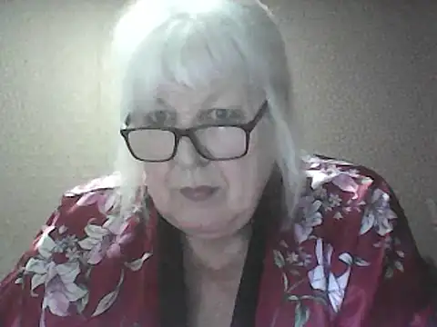 Alexia64231 online show from April 3, 2026, 2:51 am