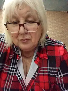 Alexia64231 online show from December 17, 2025, 5:56 am