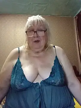Snapshot of Alexia64231 chatting on June 25, 2026, 3:15 am Alexia64231 online show from June 25, 2026, 3:15 am