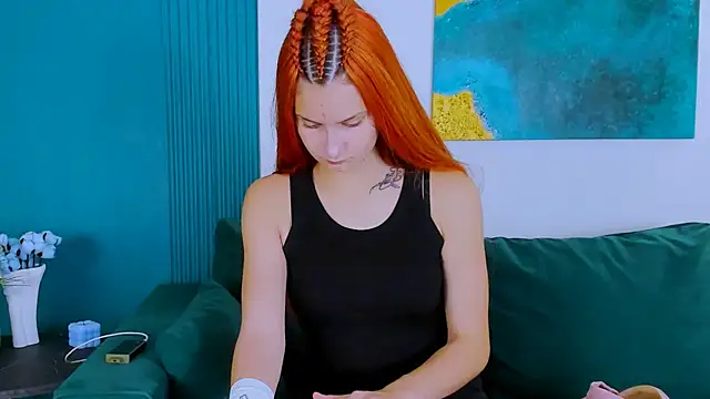 NightOpal online show from September 30, 2025, 4:35 pm