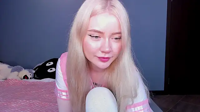 Lillie Berry online show from May 7, 2026, 5:11 am