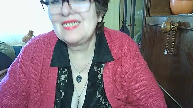 VeronicaGold511 online show from April 24, 2026, 7:10 am