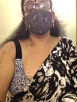 sweet-lotus online show from October 11, 2025, 11:50 pm