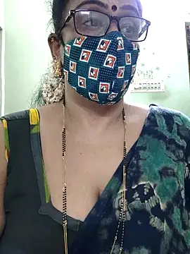 sweet-lotus online show from November 23, 2025, 6:23 am