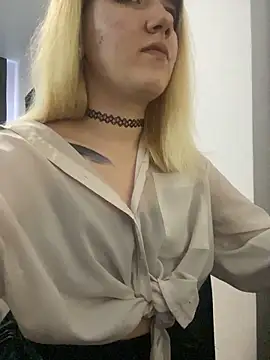 Snapshot of Cherry___Blossom chatting on March 18, 2026, 1:02 pm Cherry Blossom online show from March 18, 2026, 1:02 pm