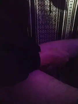 Snapshot of the---fucker chatting on November 4, 2025, 8:29 am the---fucker online show from November 4, 2025, 8:29 am