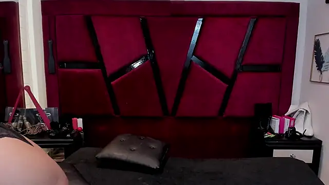 AlliceJelany online show from November 27, 2025, 7:25 pm