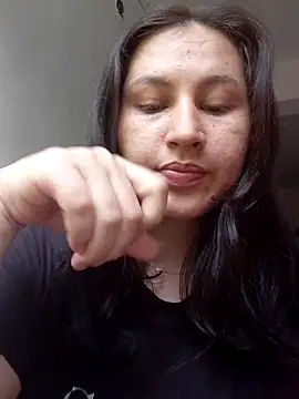 victoriadaniela online show from March 13, 2026, 8:47 pm