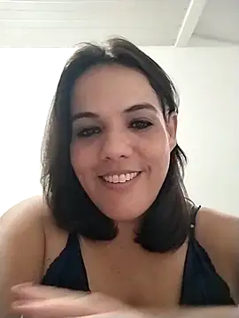 Bellapotencia1985 online show from October 4, 2025, 9:22 am