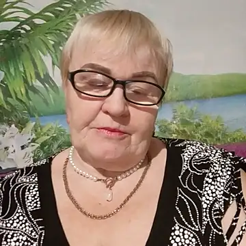 VioletSweet5566 online show from October 18, 2025, 3:36 pm