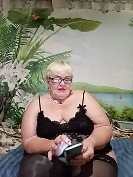 VioletSweet5566 online show from July 6, 2026, 4:20 pm