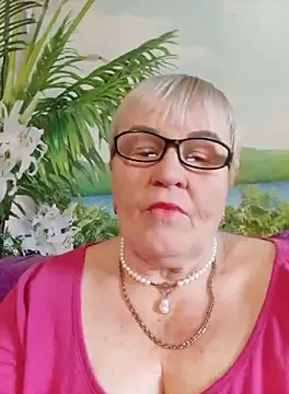 VioletSweet5566 online show from October 10, 2025, 10:27 am