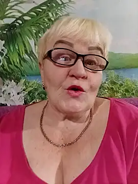 VioletSweet5566 online show from December 2, 2025, 7:37 pm