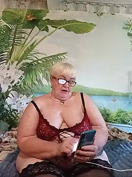 VioletSweet5566 online show from July 4, 2026, 6:53 am