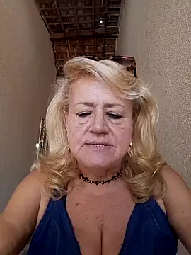 Belladama61 online show from September 9, 2025, 1:09 pm