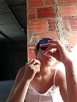 Little-Pussy-Sweet online show from January 16, 2026, 2:10 pm