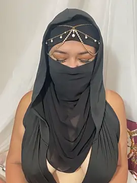 Amyraa  online show from September 14, 2025, 6:19 pm