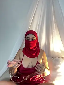 Amyraa  online show from October 7, 2025, 12:17 pm