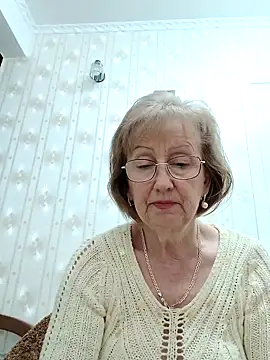 AlikaSwan5821 online show from October 25, 2025, 7:03 pm