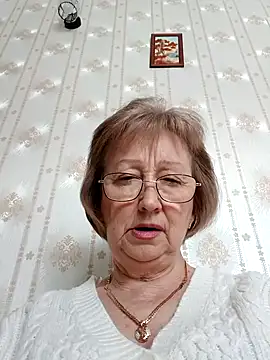 AlikaSwan5821 online show from February 19, 2026, 11:07 am