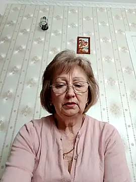 AlikaSwan5821 online show from March 18, 2026, 11:13 am