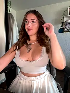 MikssMolly online show from October 8, 2025, 6:37 am