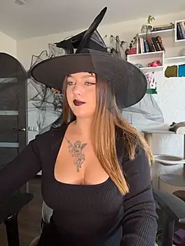 MikssMolly online show from October 29, 2025, 6:45 am