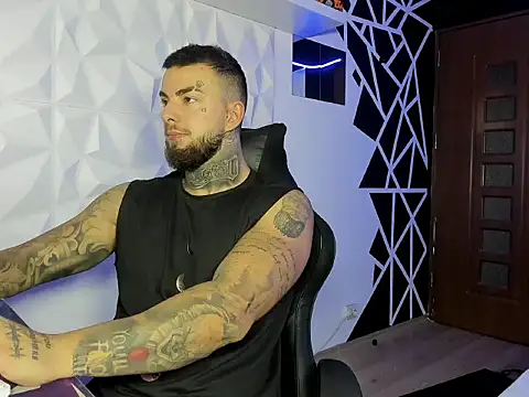 Snapshot of Chrisjordan66 chatting on October 20, 2025, 4:58 am Chrisjordan66 online show from October 20, 2025, 4:58 am