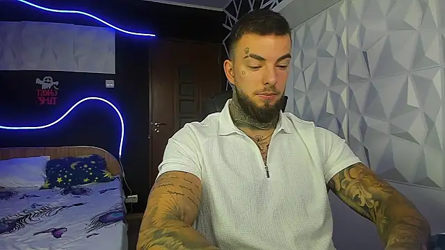 Snapshot of Chrisjordan66 chatting on November 6, 2025, 8:07 am Chrisjordan66 online show from November 6, 2025, 8:07 am