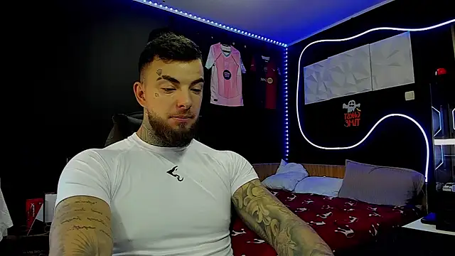 Snapshot of Chrisjordan66 chatting on December 15, 2025, 7:36 am Chrisjordan66 online show from December 15, 2025, 7:36 am