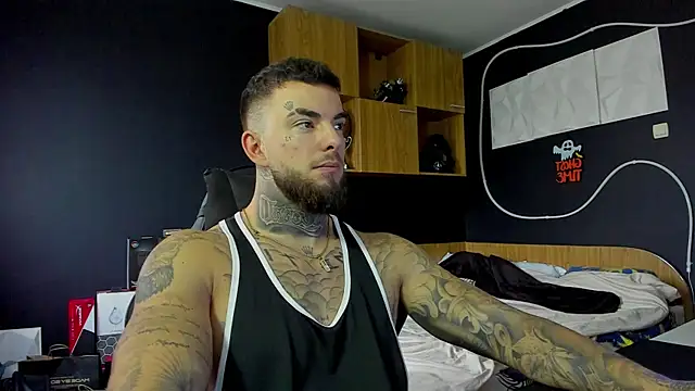 Snapshot of Chrisjordan66 chatting on November 18, 2025, 7:11 am Chrisjordan66 online show from November 18, 2025, 7:11 am