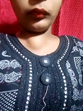 Babe Doll04 online show from October 5, 2025, 7:37 pm