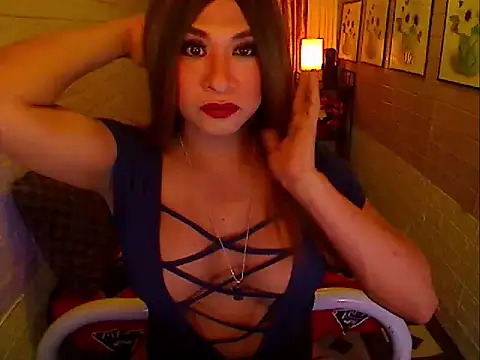 Snapshot of LadyhugecockX chatting on October 3, 2025, 11:45 am LadyhugecockX online show from October 3, 2025, 11:45 am