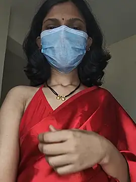 Shivani2002 online show from July 16, 2026, 9:17 am