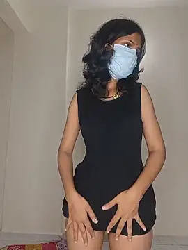 Shivani2002 online show from June 16, 2026, 4:18 pm
