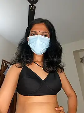 Shivani2002 online show from May 17, 2026, 3:56 pm