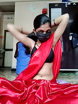 Shivani2002 online show from September 18, 2025, 7:33 am