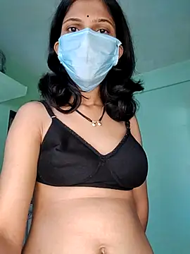 Shivani2002 online show from February 20, 2026, 10:17 am