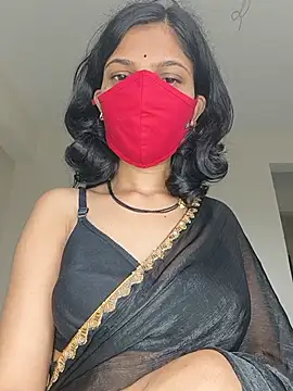 Shivani2002 online show from July 10, 2026, 3:39 am