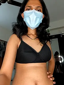 Shivani2002 online show from April 27, 2026, 3:21 pm