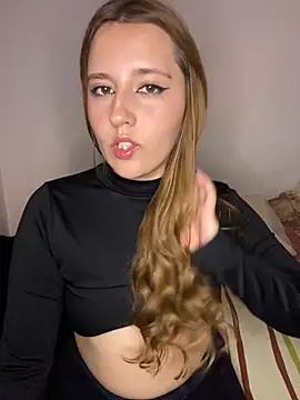 Cutie blondie online show from September 25, 2025, 8:04 pm